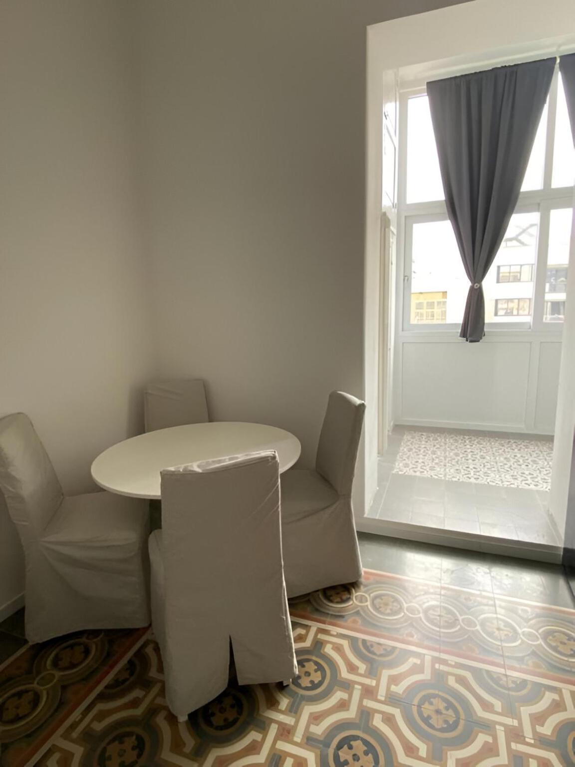 Bari Landlord 242 - Central Station Apartments Buitenkant foto