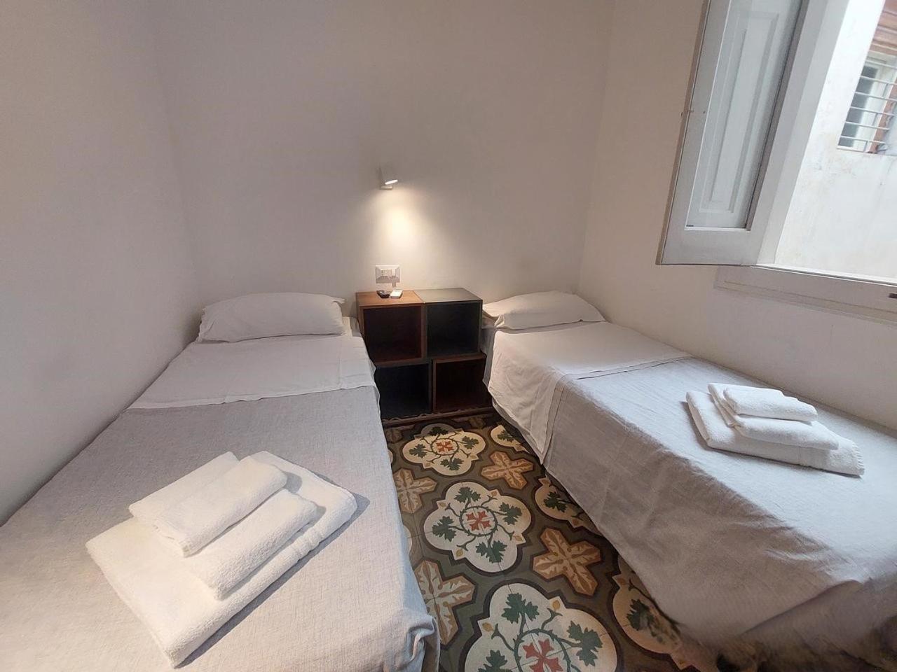 Bari Landlord 242 - Central Station Apartments Buitenkant foto